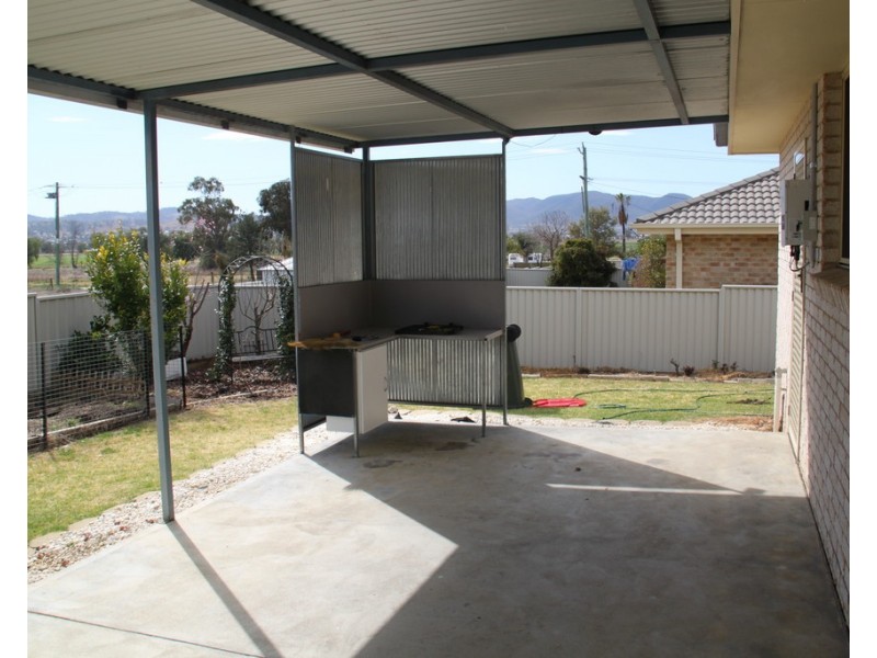 39 Warburton Drive, Tamworth NSW 2340