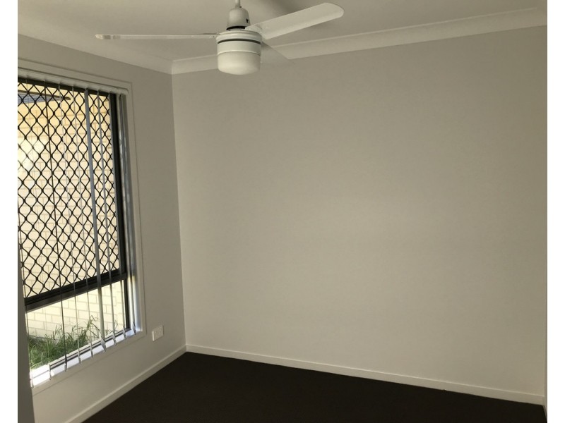 Unit 2, 49 Tulipwood Crescent, Tamworth NSW 2340