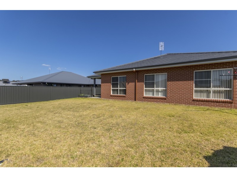 5 Faringdon Street, Tamworth NSW 2340