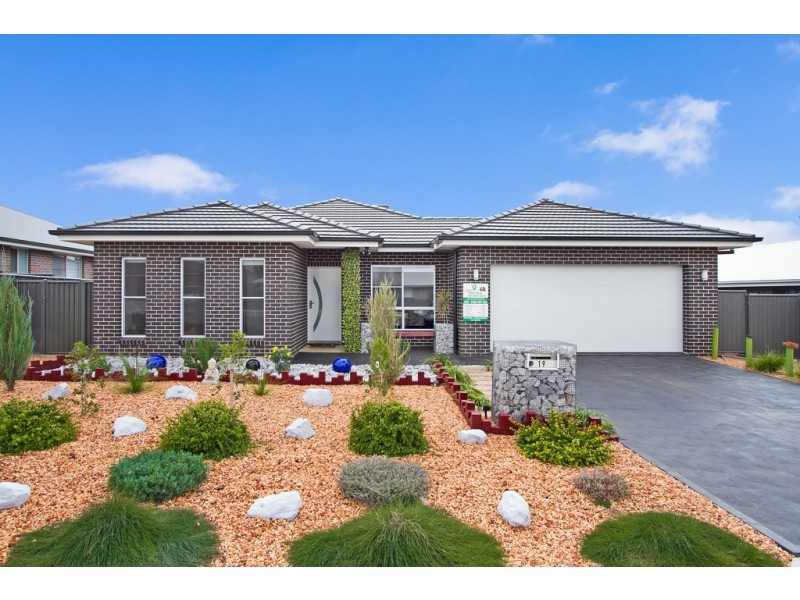 19 Kingham Street, Tamworth NSW 2340