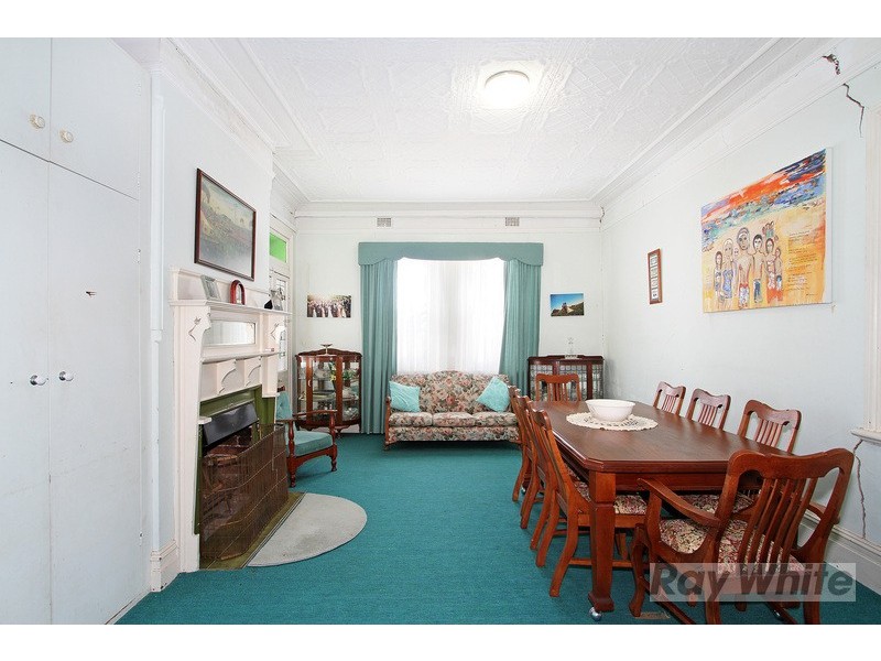 166 Carthage Street, Tamworth NSW 2340