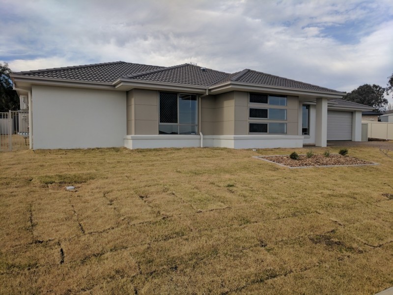 59 Tulipwood Crescent, Tamworth NSW 2340