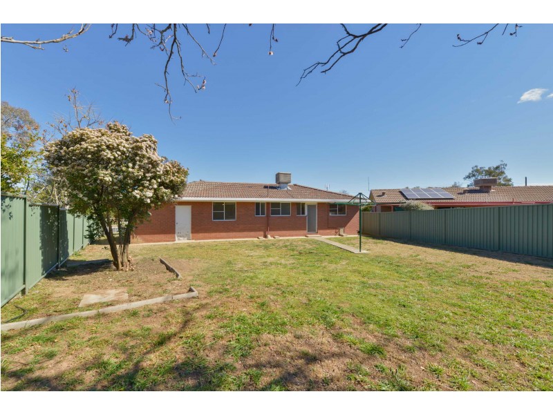 8 Jemmy Place, Tamworth NSW 2340
