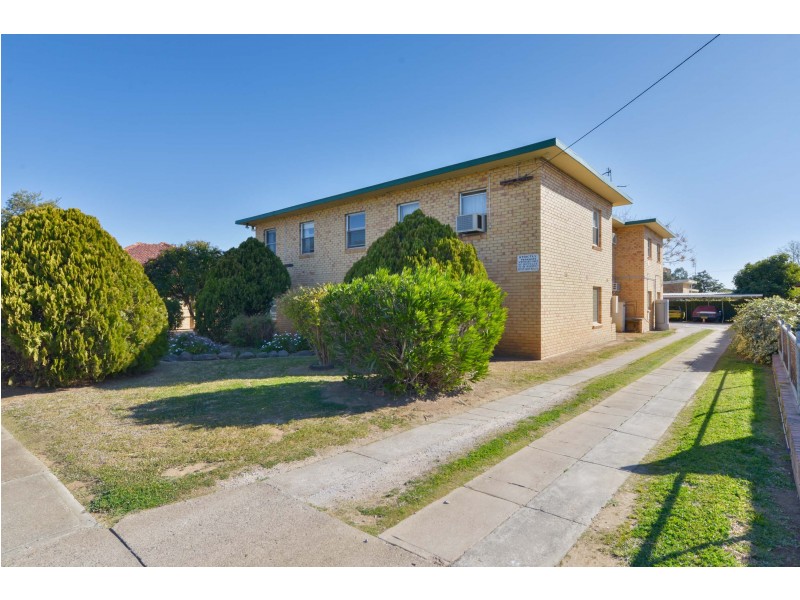 4/15 Diane Street, Tamworth NSW 2340
