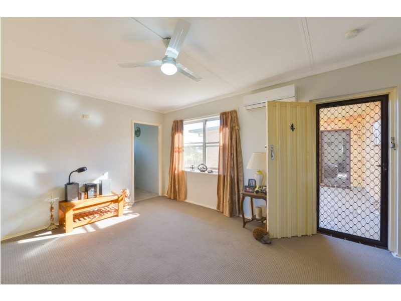 4/15 Diane Street, Tamworth NSW 2340