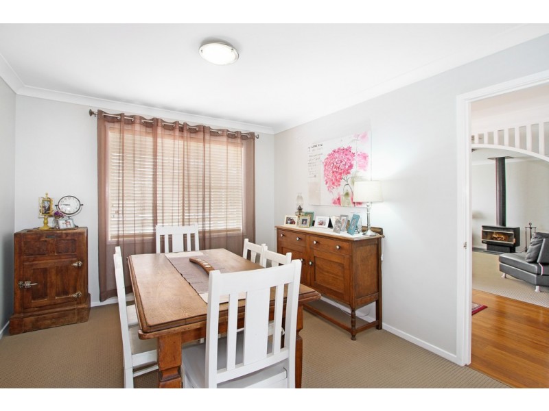 6 Noonga Crescent, Tamworth NSW 2340