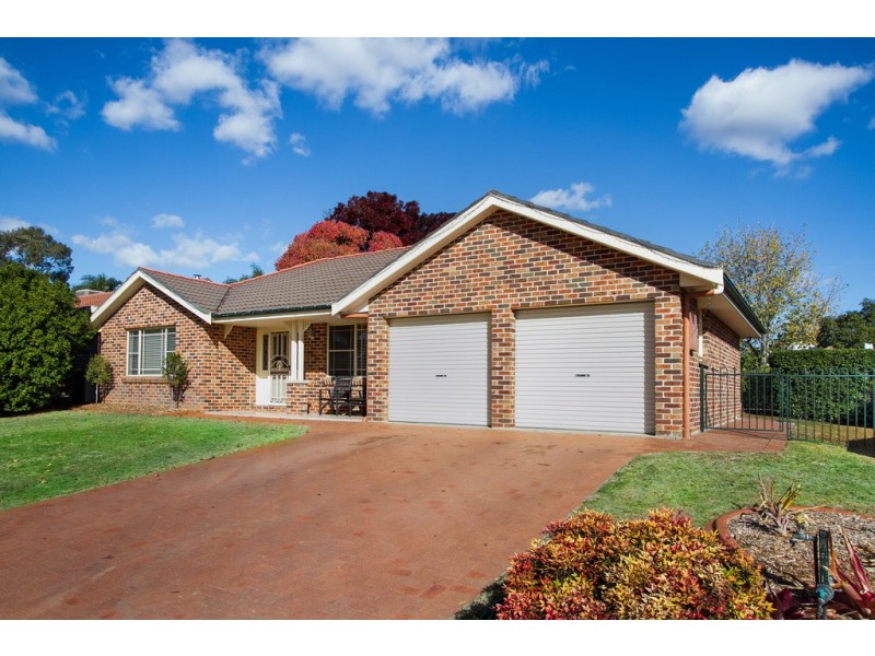 6 Noonga Crescent, Tamworth NSW 2340