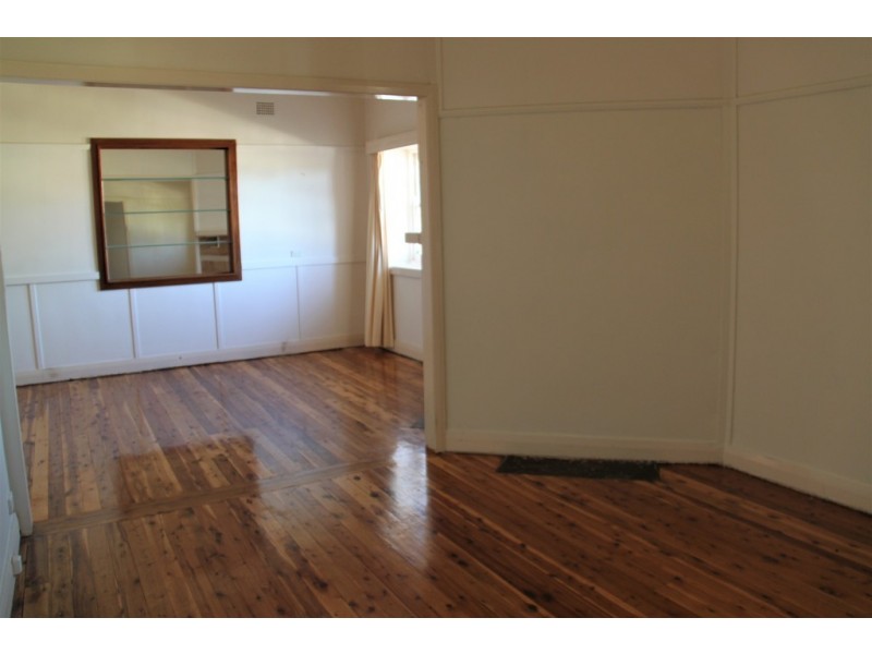 4 Palmer Street, Tamworth NSW 2340
