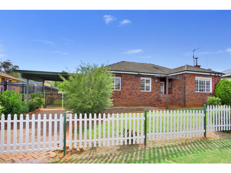 2 Rawson Avenue, North Tamworth NSW 2340