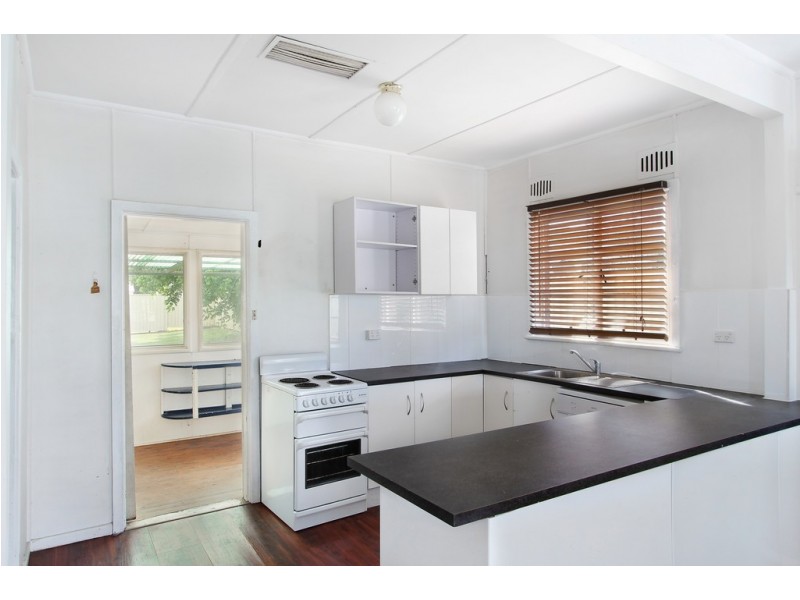 2 Rawson Avenue, North Tamworth NSW 2340