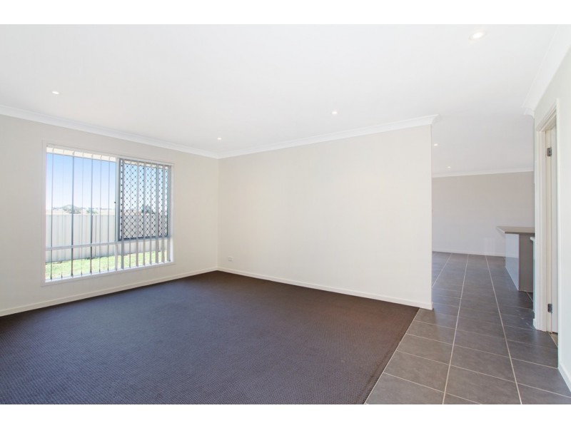 1 Stokes Avenue, Westdale NSW 2340