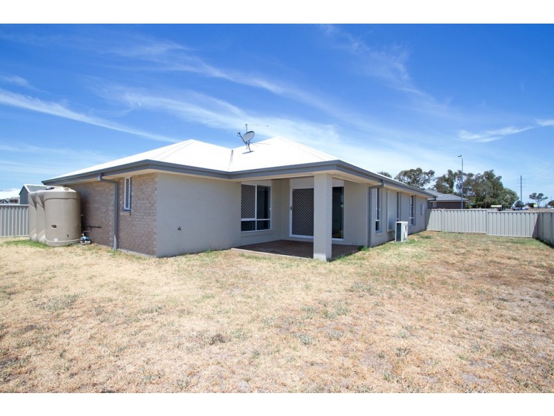 1 Stokes Avenue, Westdale NSW 2340