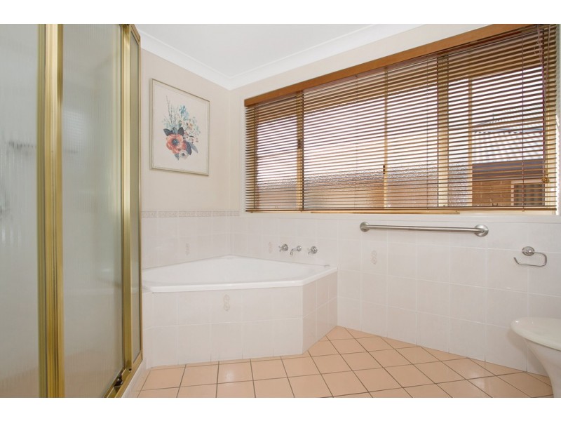 21 Overlanders Way, Tamworth NSW 2340
