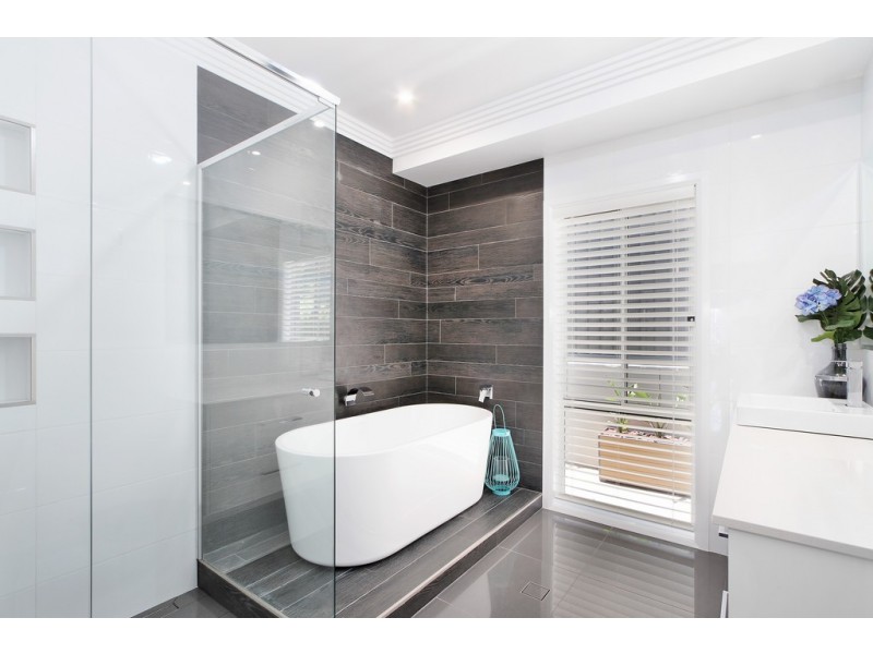 21 Conimbla Crescent, Tamworth NSW 2340