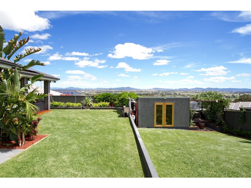 21 Conimbla Crescent, Tamworth NSW 2340