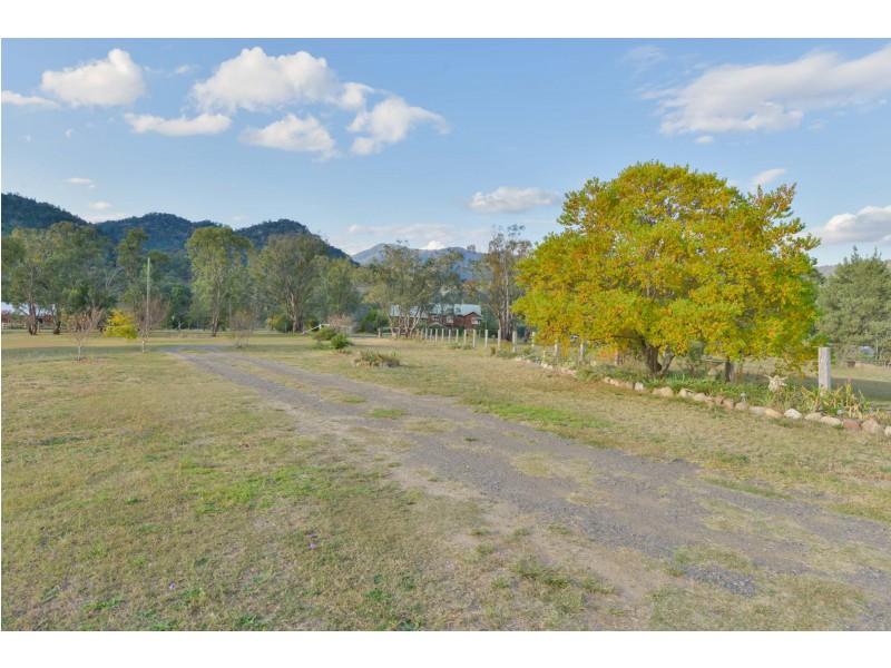 161 New England Gully Road, Moonbi NSW 2353