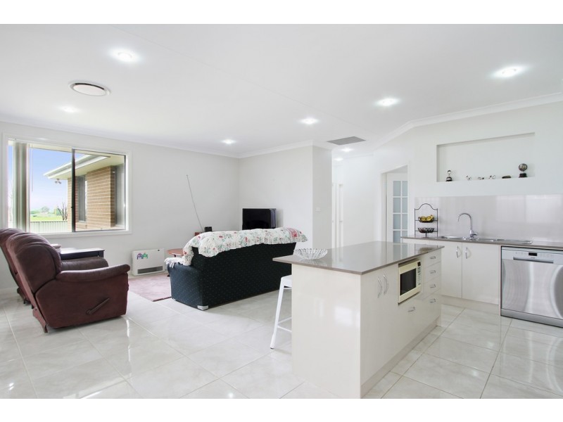 48 Peak Drive, Tamworth NSW 2340