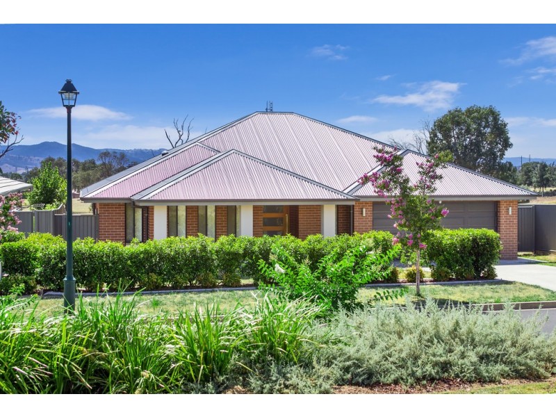 48 Peak Drive, Tamworth NSW 2340