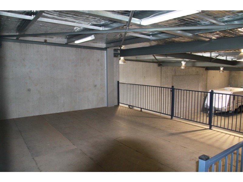 2/85 Barnes Street, Tamworth NSW 2340