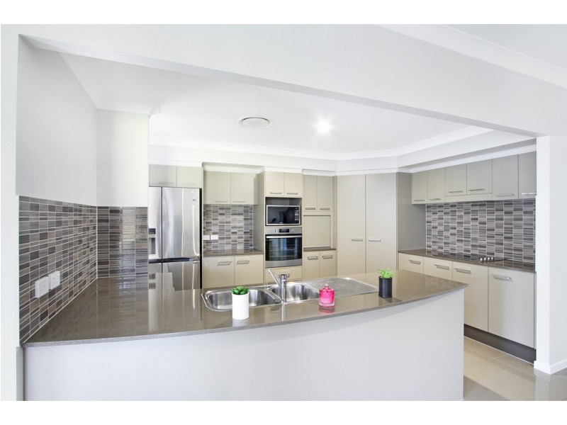 11 Lorikeet Drive, Tamworth NSW 2340