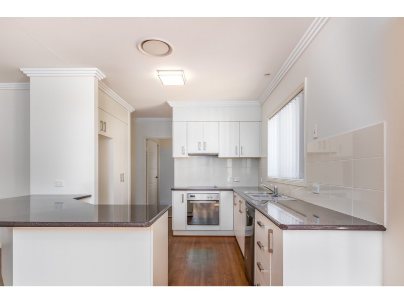 11 Edgeroy Street, Tamworth NSW 2340