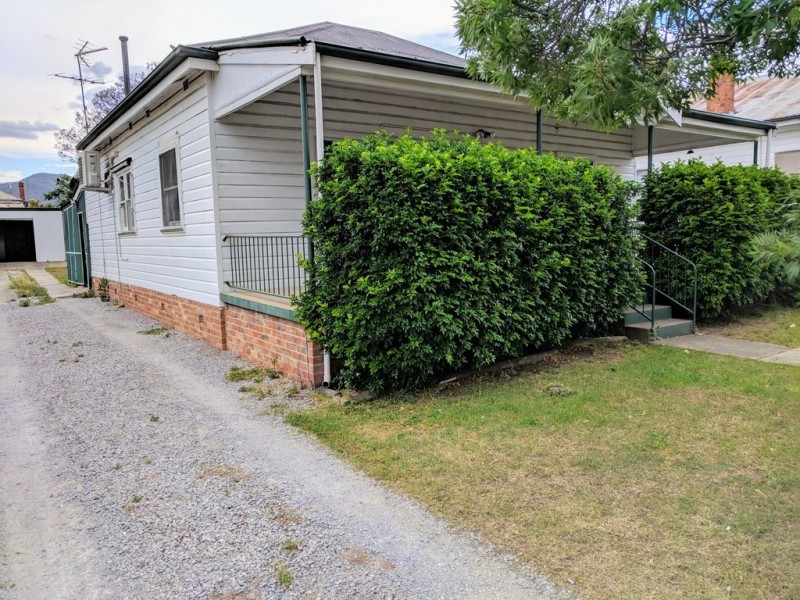 96 Denison Street, Tamworth NSW 2340