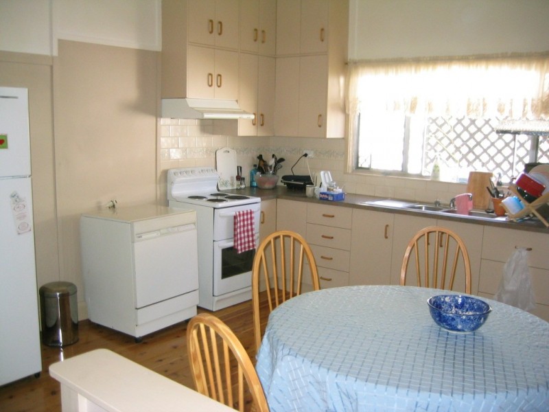 96 Denison Street, Tamworth NSW 2340