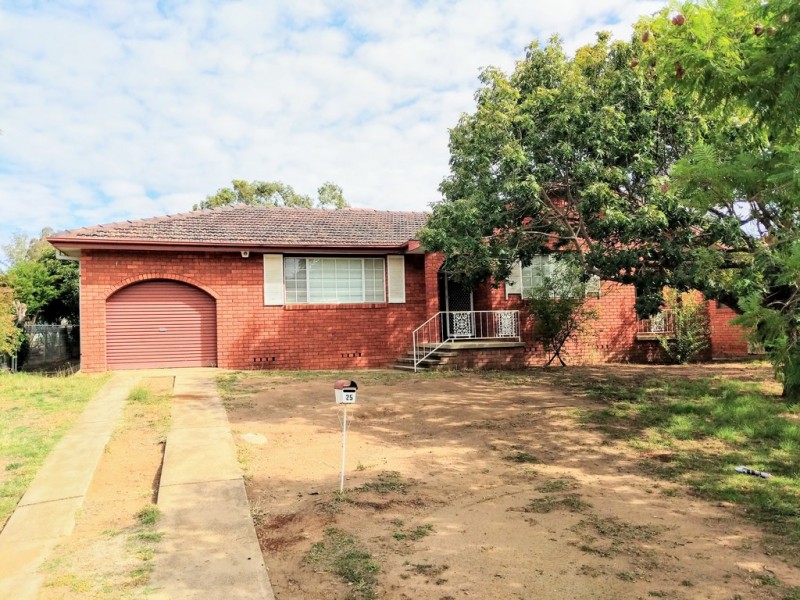 25 Harrier Parade, Calala NSW 2340