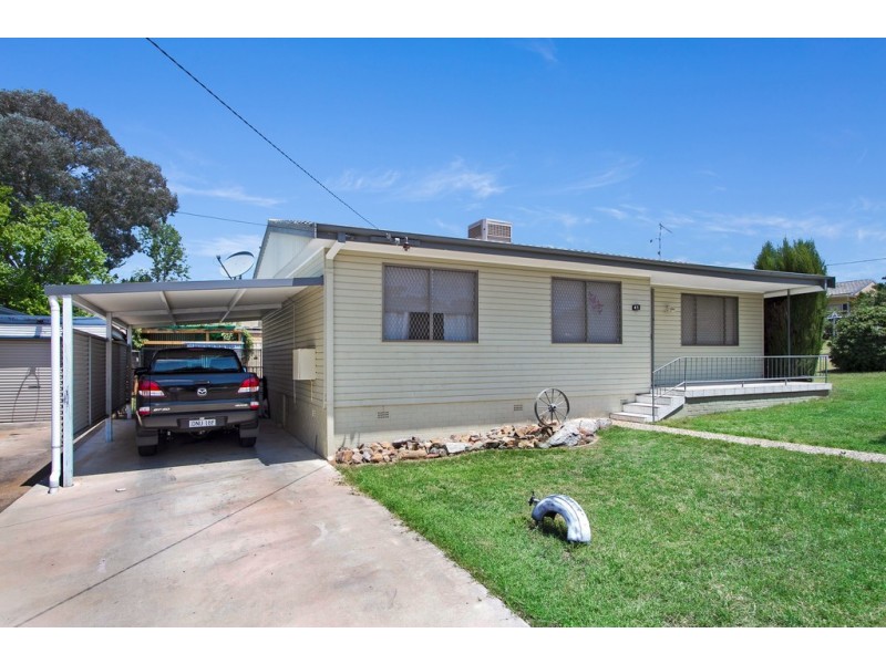 82 Wilburtree Street, Tamworth NSW 2340