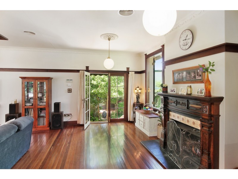 136 Napier Street, Tamworth NSW 2340