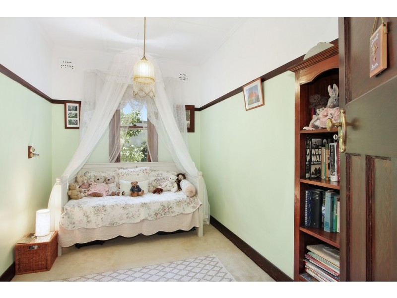 136 Napier Street, Tamworth NSW 2340