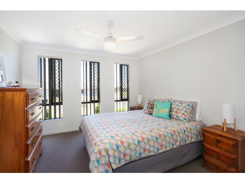 66 Tulipwood Crescent, Tamworth NSW 2340