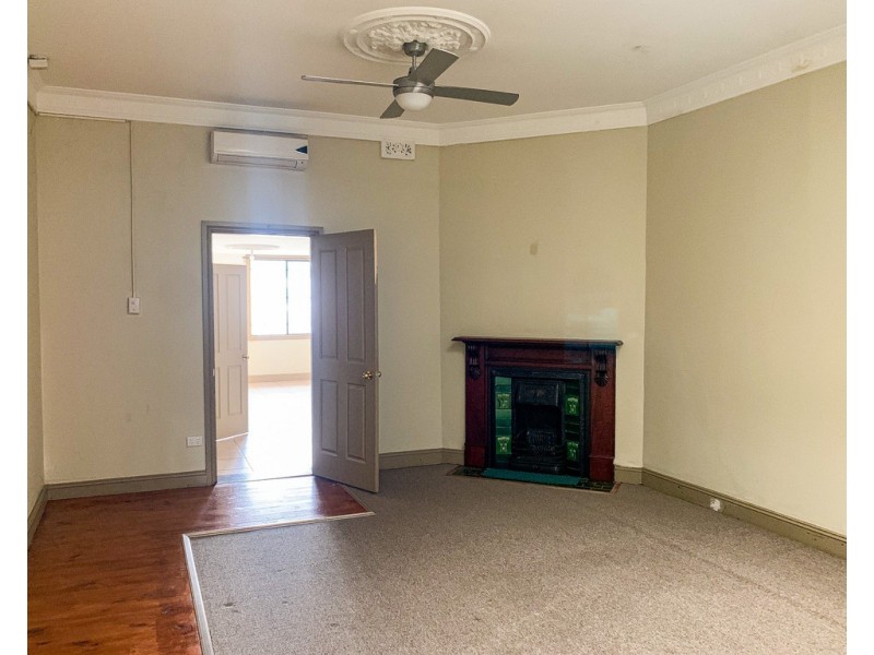 1/253 Peel Street, Tamworth NSW 2340
