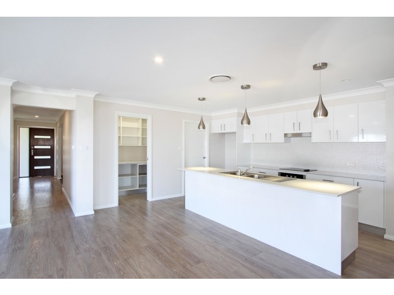 28 Conimbla Crescent, Tamworth NSW 2340