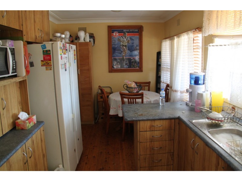 7 Petra Avenue, Tamworth NSW 2340