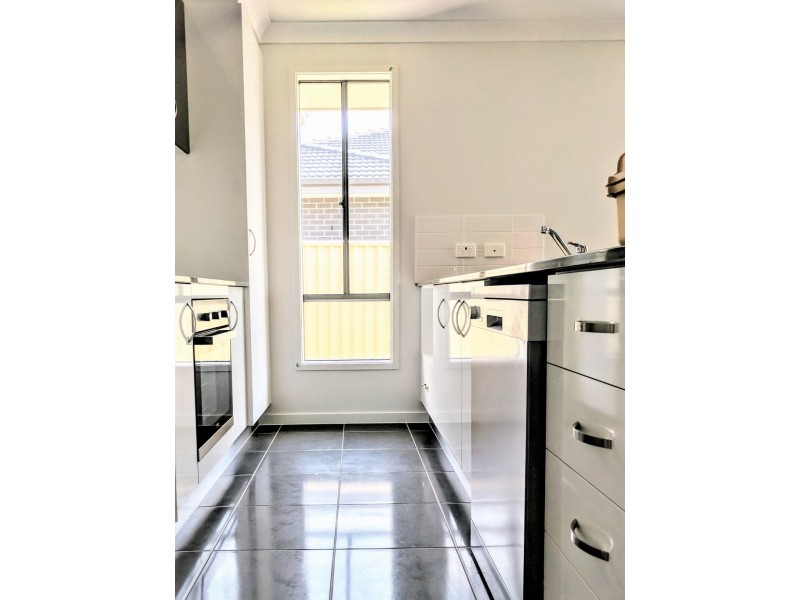 11 Allawah Street, Tamworth NSW 2340