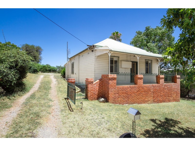 3 Denne Street, Tamworth NSW 2340