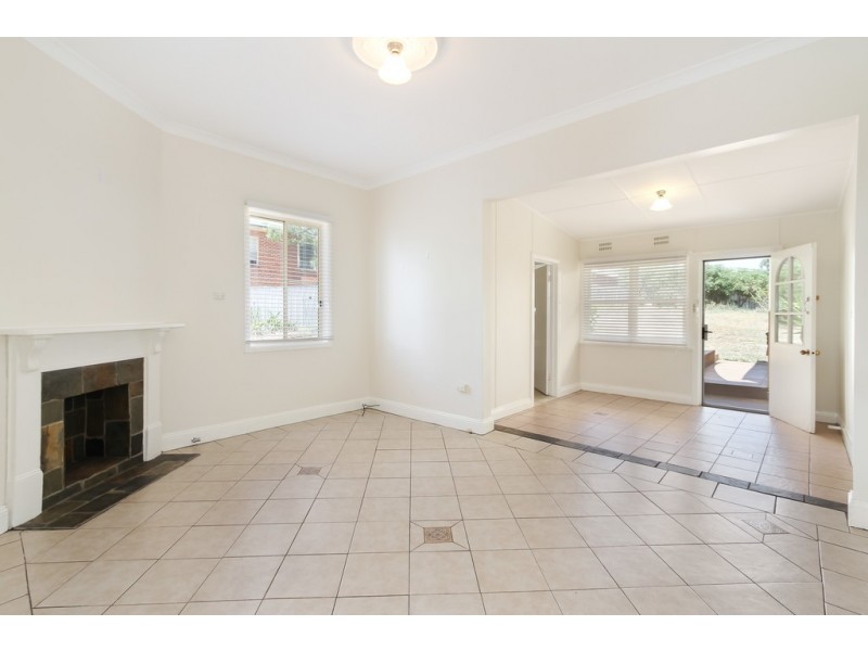 3 Denne Street, Tamworth NSW 2340