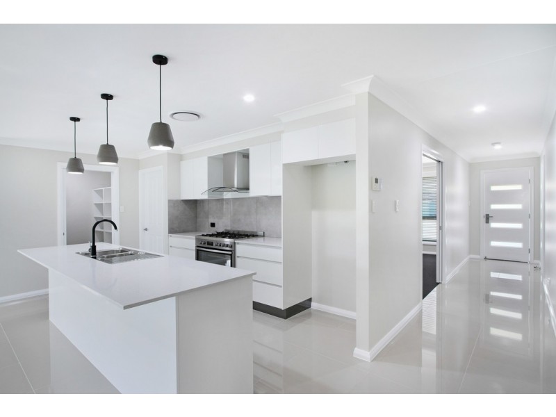 39 Kingham Street, Tamworth NSW 2340