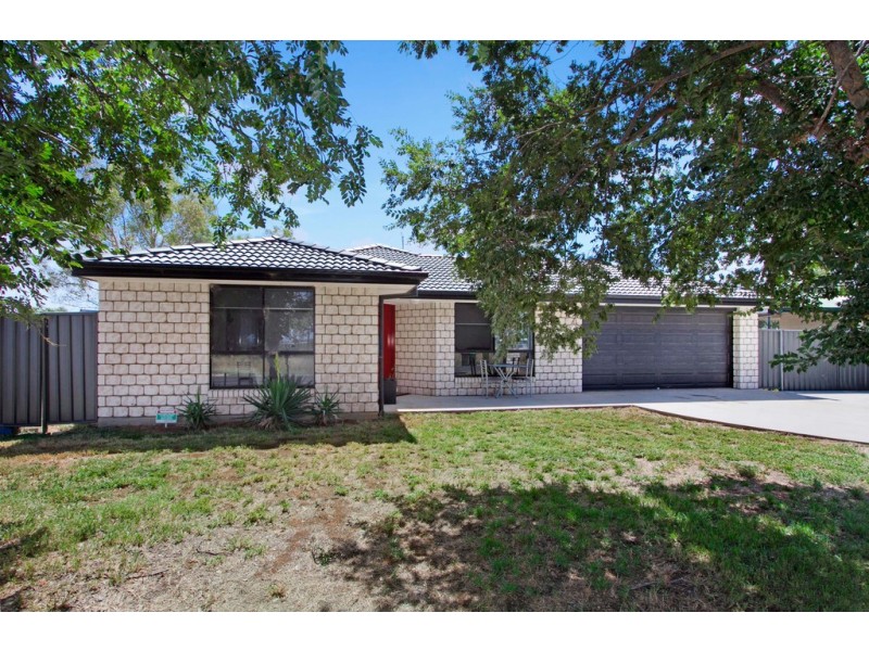 90 Attunga Street, Tamworth NSW 2340