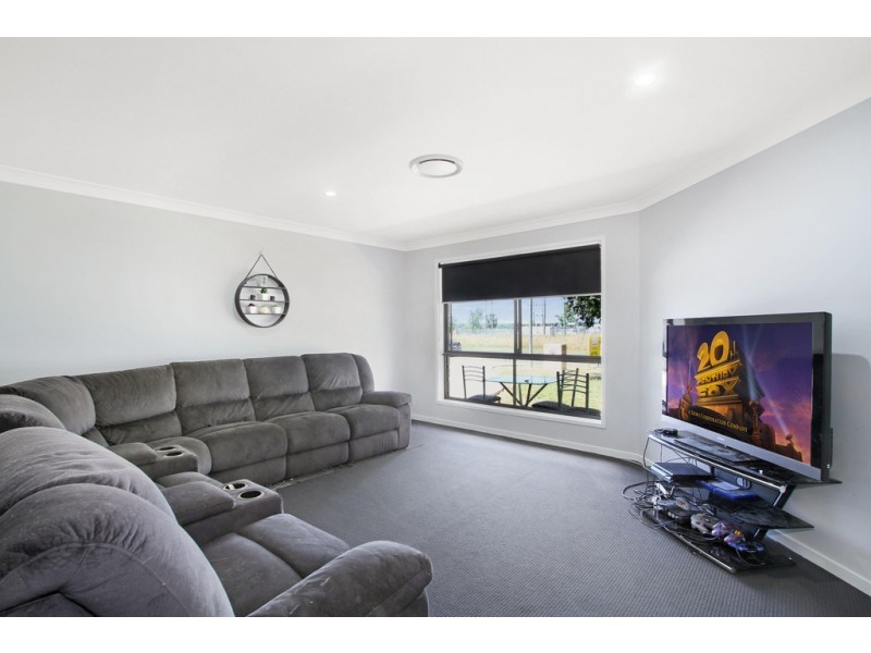 90 Attunga Street, Tamworth NSW 2340