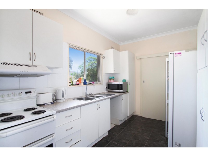 24 Denman Avenue, Tamworth NSW 2340