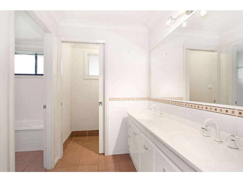 33 The Grange, Tamworth NSW 2340