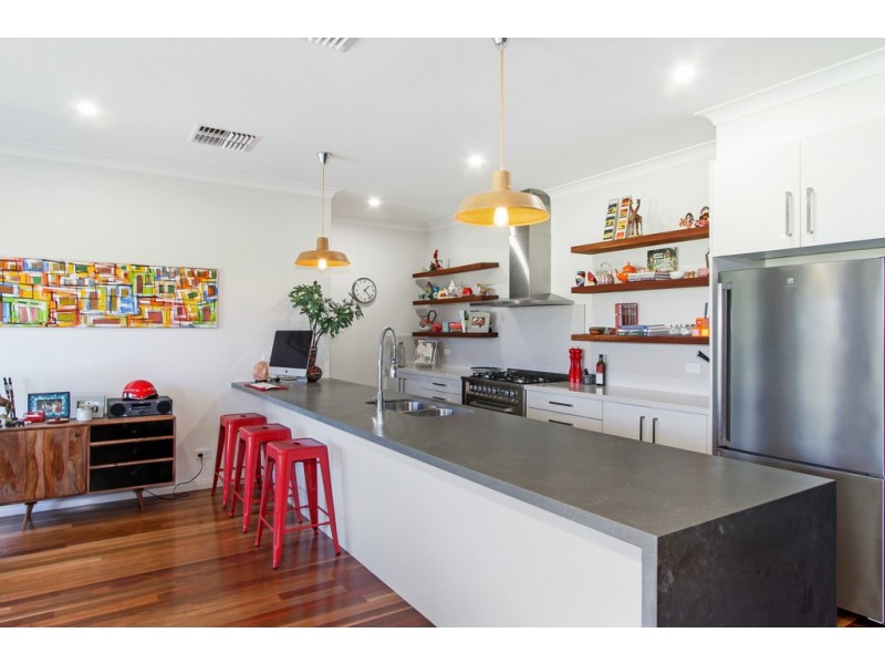 21 Sanctuary Place, Tamworth NSW 2340