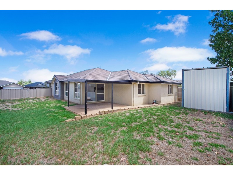 25 Milburn Road, Tamworth NSW 2340