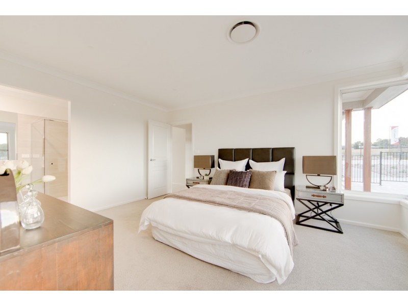 19 Simmental Way, Tamworth NSW 2340