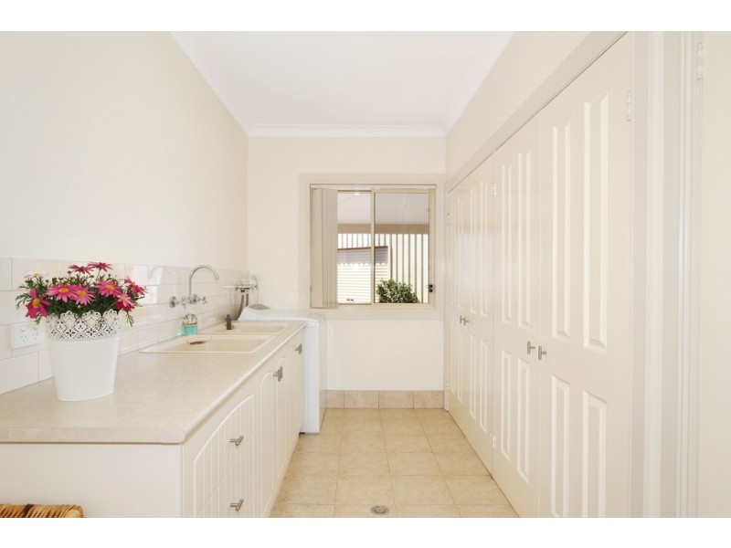 21 Merrinee Place, Tamworth NSW 2340