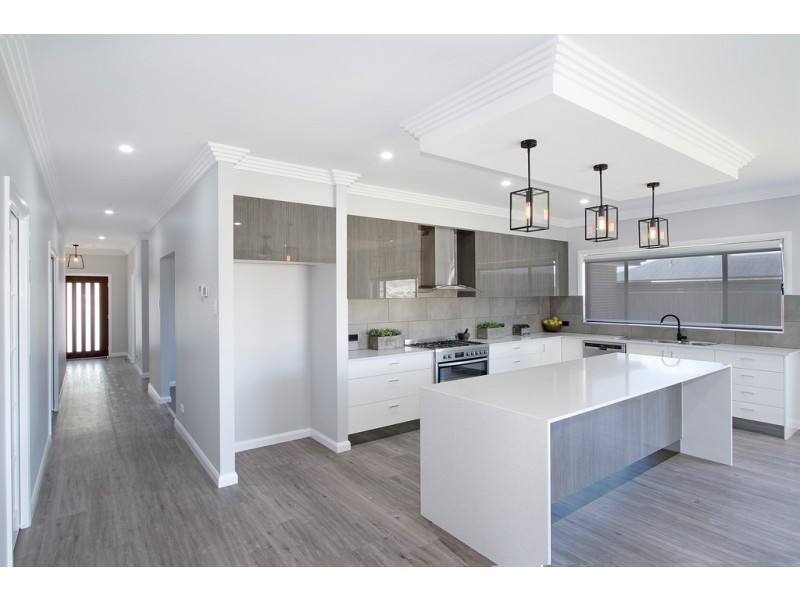 28 Bluebell Way, Tamworth NSW 2340