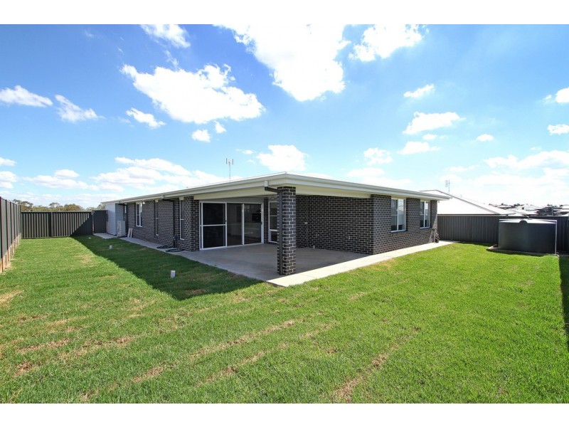 43 Kingham Street, Tamworth NSW 2340