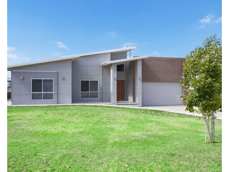 3 Jarrah Road, Tamworth NSW 2340